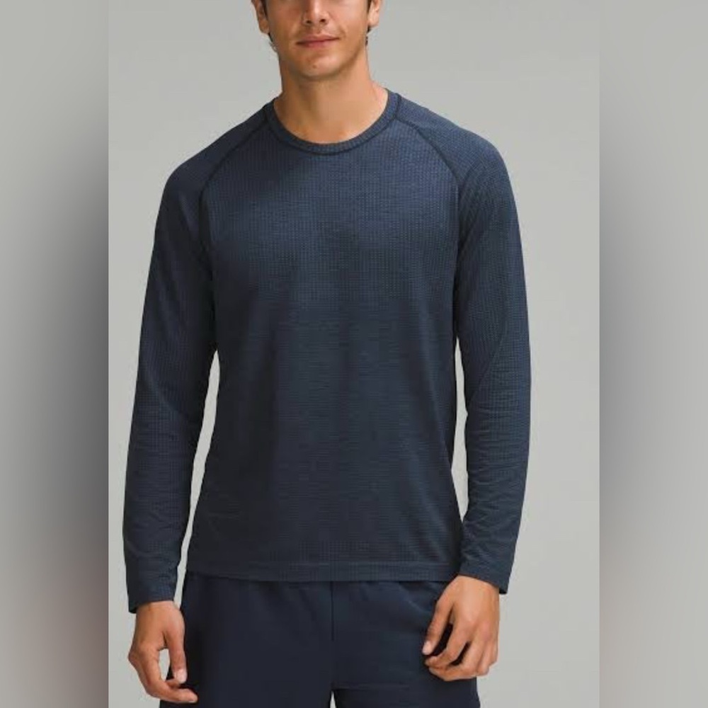LULULEMON l Metal Vent Tech Long-Sleeve Shirt Mineral Blue / True navy - Size XL
